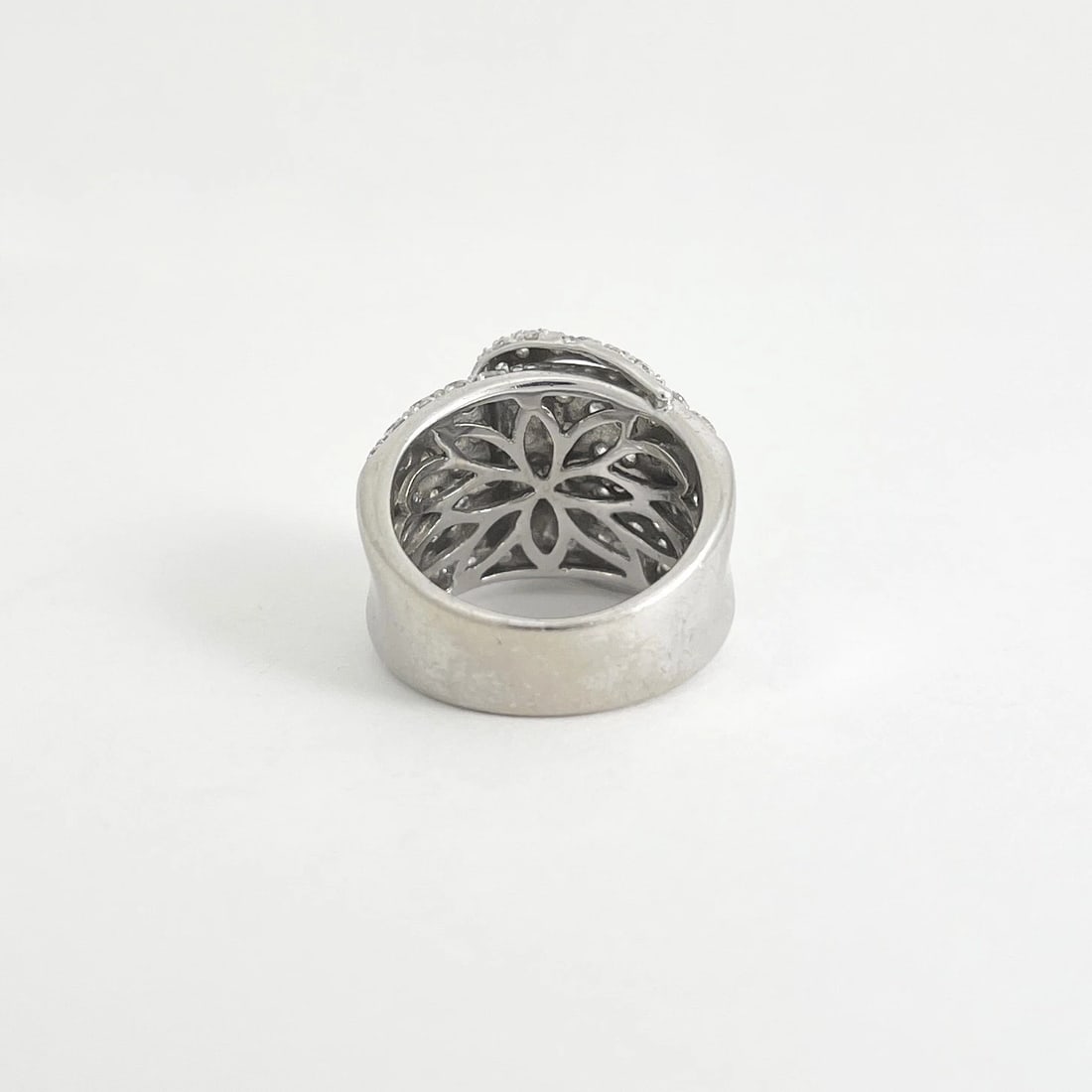 Estate Pave Diamond Buckle Cocktail Ring 14K White Gold, 1.50 CTW, 12.63 Grams - 6