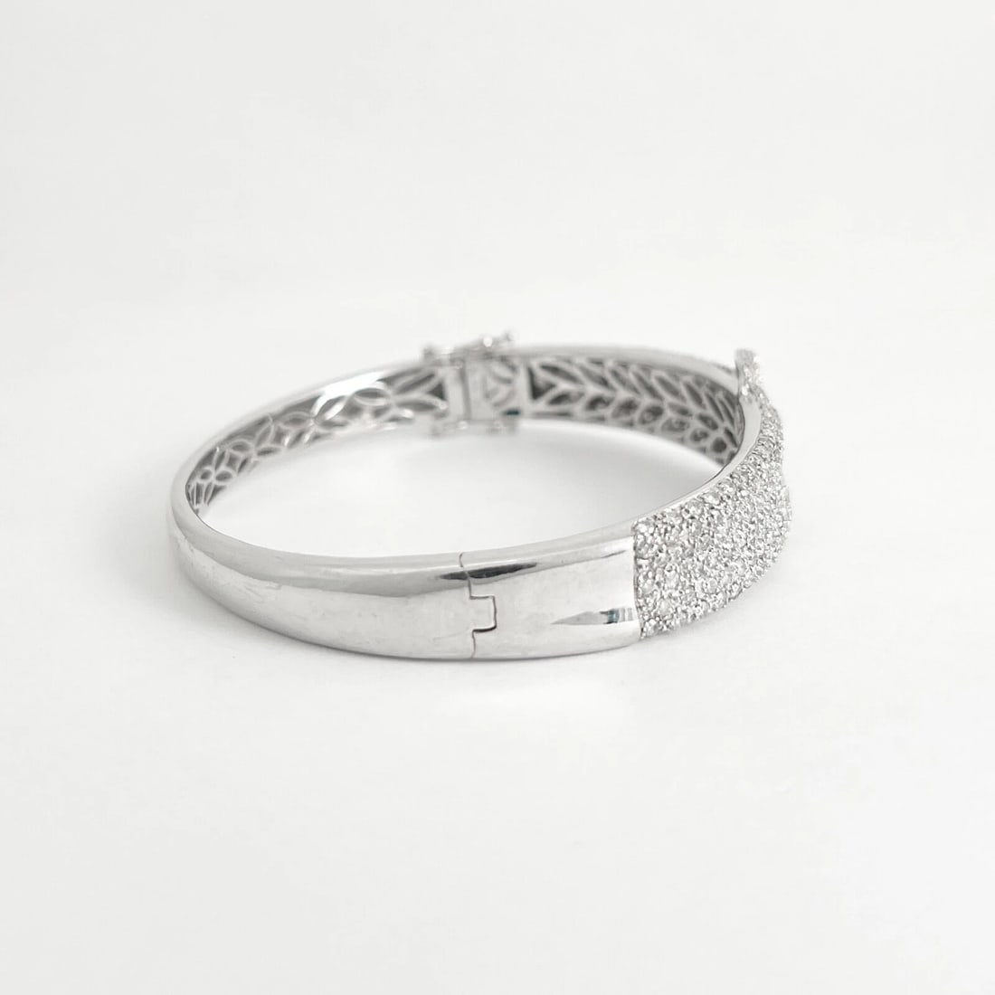 Pave Diamond Buckle Bangle Bracelet 14K White Gold, 1.89 CTW, 26.69 Grams - 6