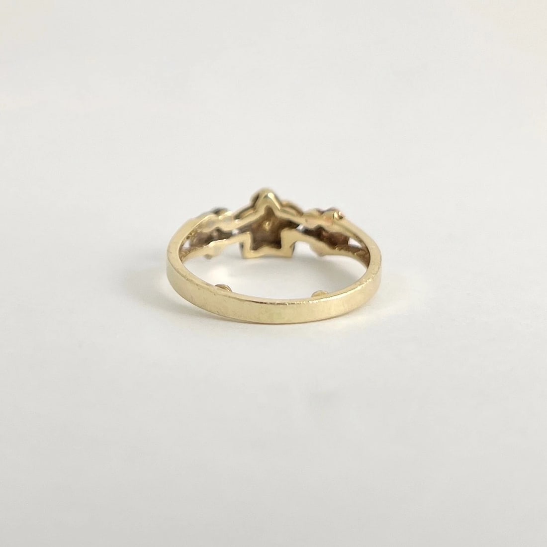 Estate Tri-Color Gold Flower Statement Ring 14K Yellow Gold, 1.95 Grams - 7