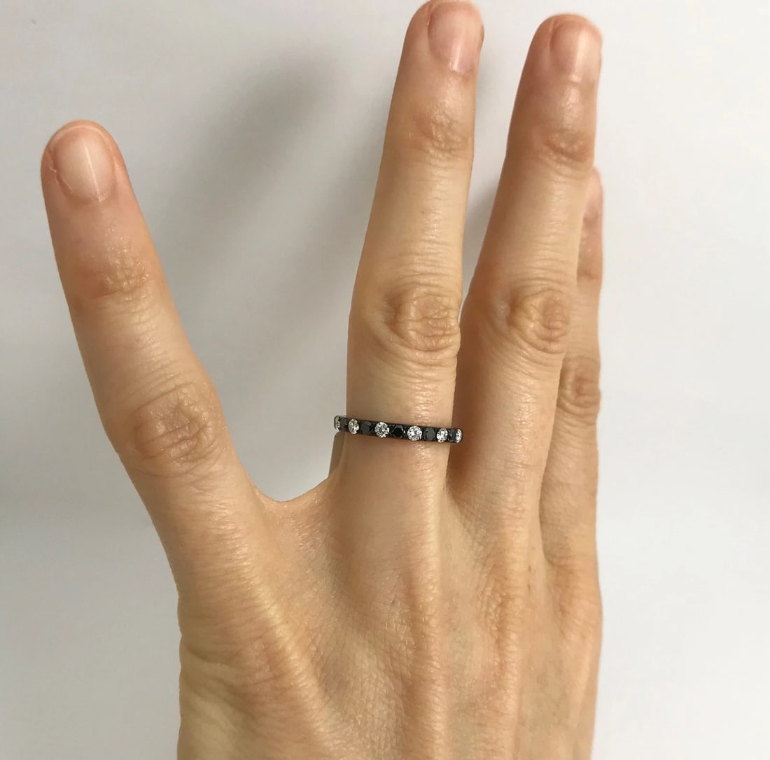 Black White Diamond Eternity Band Ring 18K Black Gold .90 CTW, Size 4.5, 1.75 Gr - 4