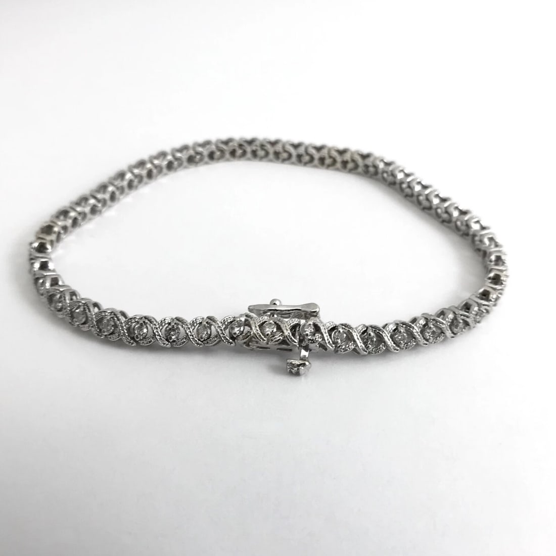 X-Link Milgrain Diamond Tennis Bracelet 14K White Gold, 7.25 Inches, .65 CTW - 8