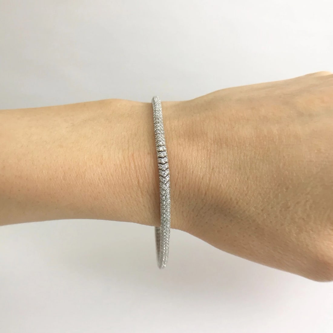 3-Sided Snake Diamond Tennis Bracelet 14K White Gold, 1.75 CTW, 10.81 Grams - 4