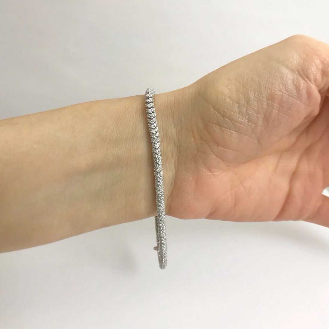 3-Sided Snake Diamond Tennis Bracelet 14K White Gold, 1.75 CTW, 10.81 Grams - 5