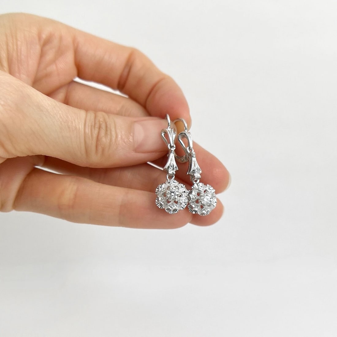 Vintage Crimped Scalloped Diamond Dangle Drop Earrings 18K White Gold, 1.3 Inch - 2