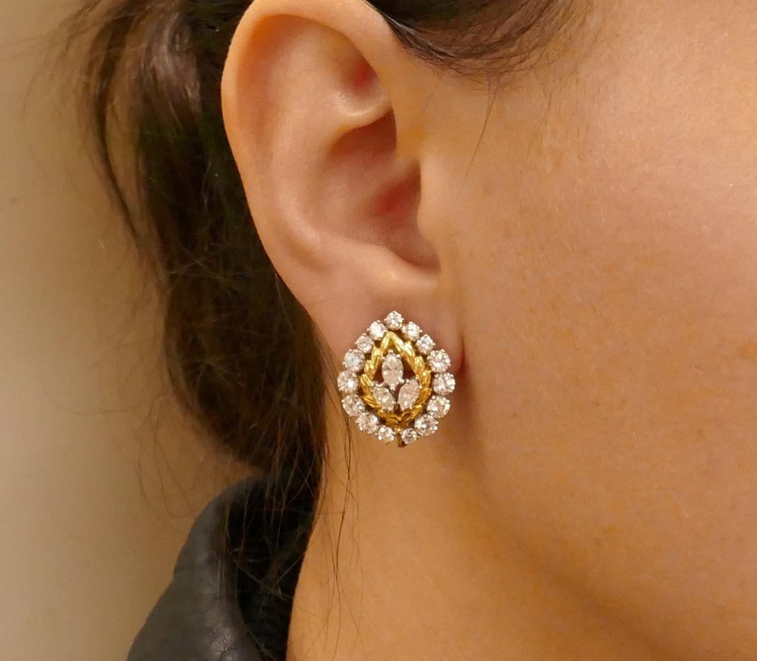 Vintage David Webb Earrings Emerald Diamond 18k Gold Day and Night Cross River - 19