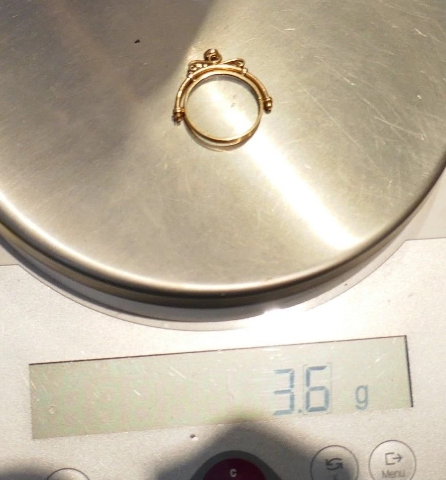 Vintage 14k Yellow Gold Framed Glass Circle Pendant - 4