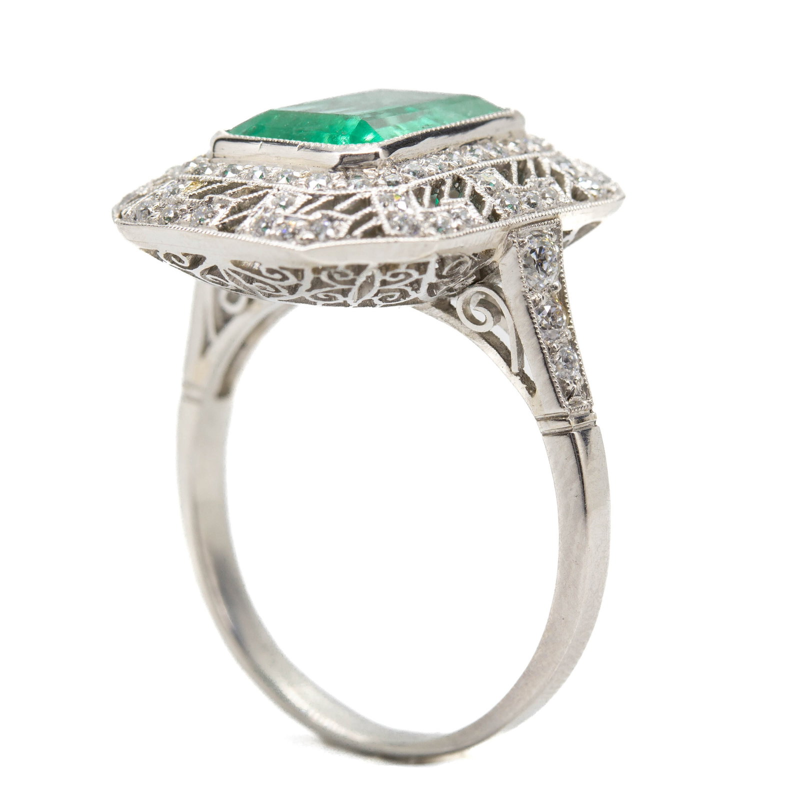 Art Deco Platinum Natural Emerald and Diamond Ring - 12