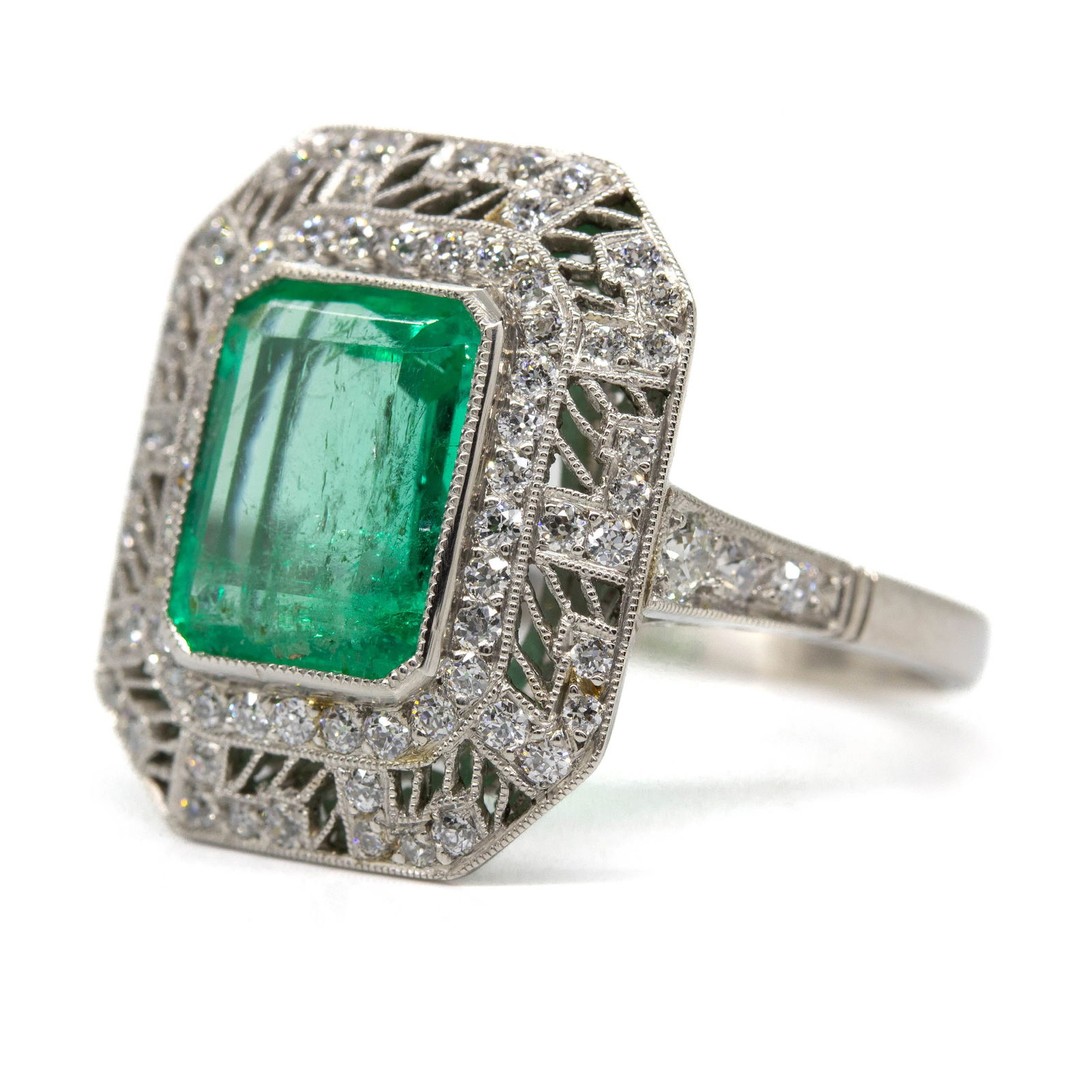 Art Deco Platinum Natural Emerald and Diamond Ring - 2