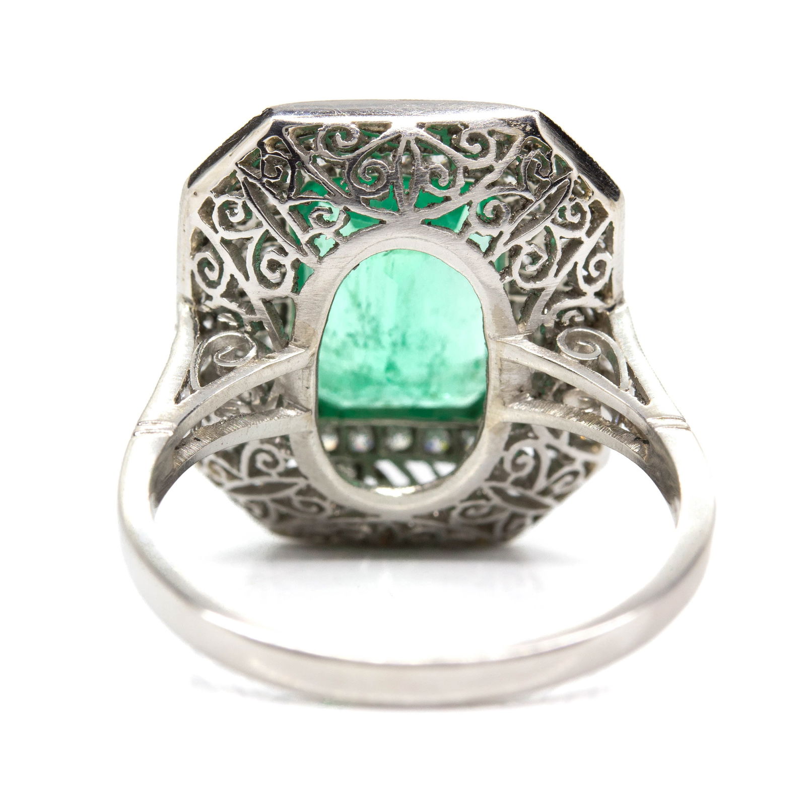 Art Deco Platinum Natural Emerald and Diamond Ring - 3