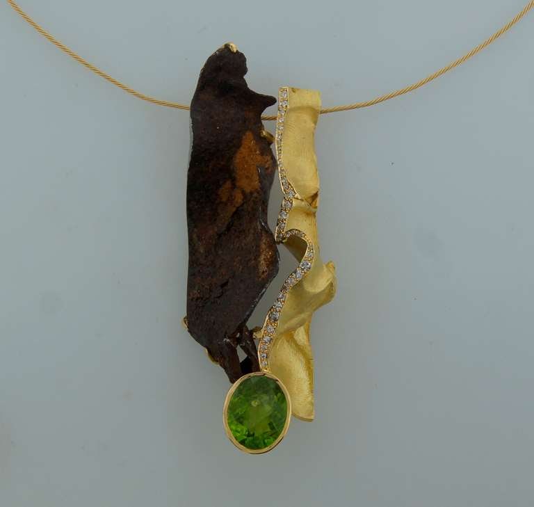 Thierry Vendome Peridot 18k Gold Pendant Necklace Diamond Decorative Metal - 2