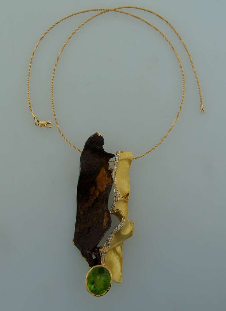 Thierry Vendome Peridot 18k Gold Pendant Necklace Diamond Decorative Metal - 9