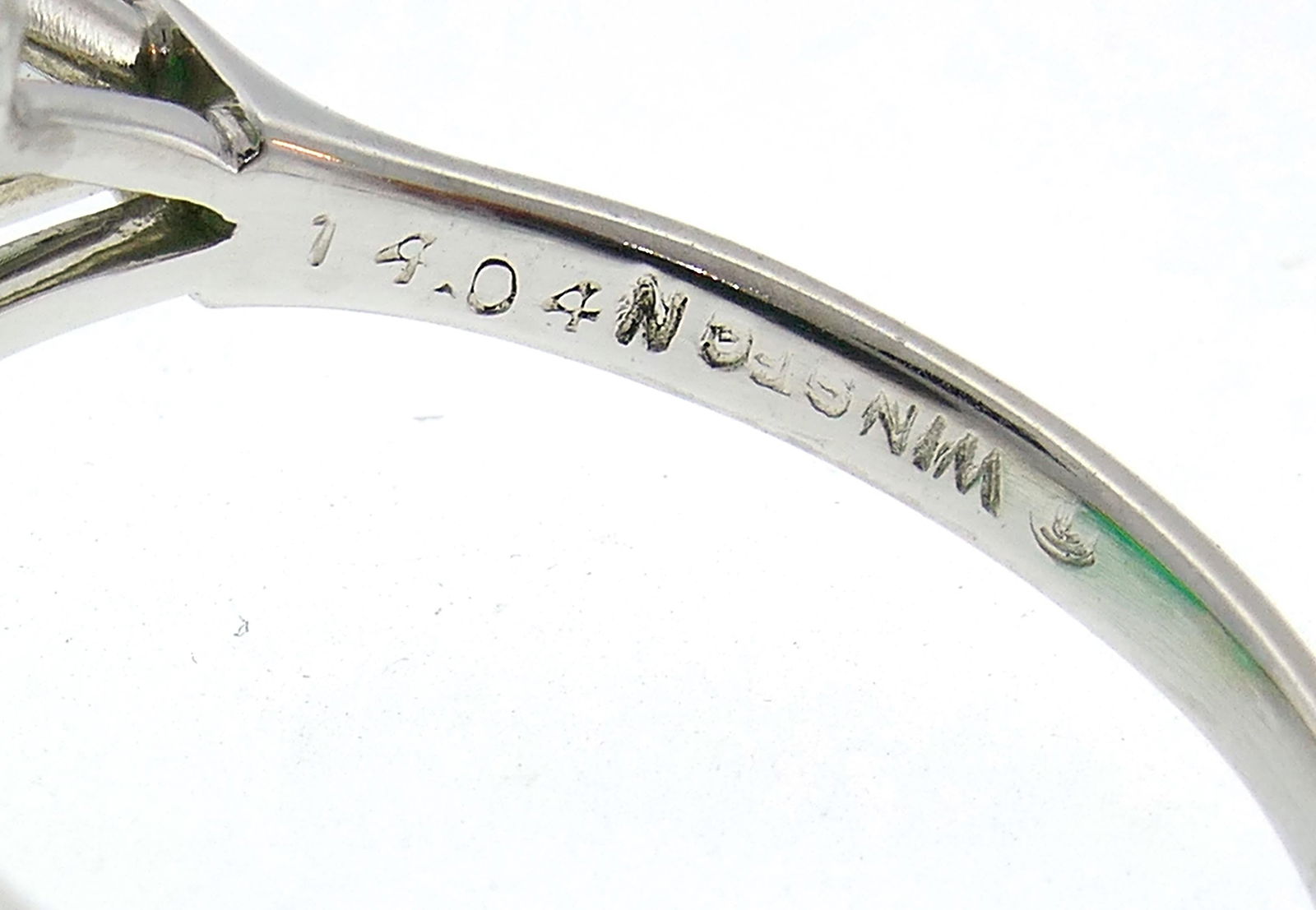 Vintage Harry Winston Emerald Diamond Platinum Ring 14.04 Carat Colombian AGL - 3