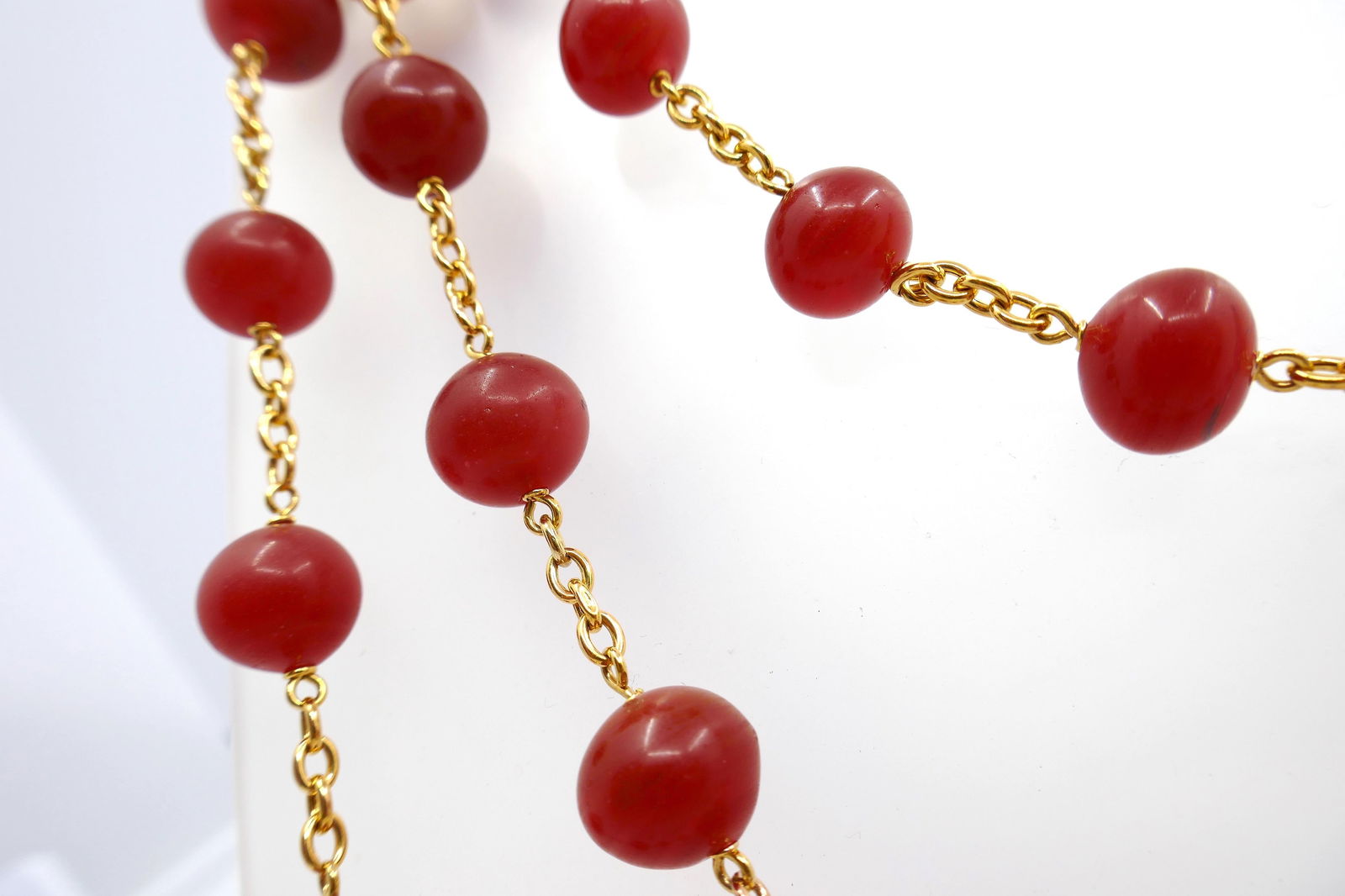1950s French Carnelian Beaded 18k Gold Chain Necklace - 3