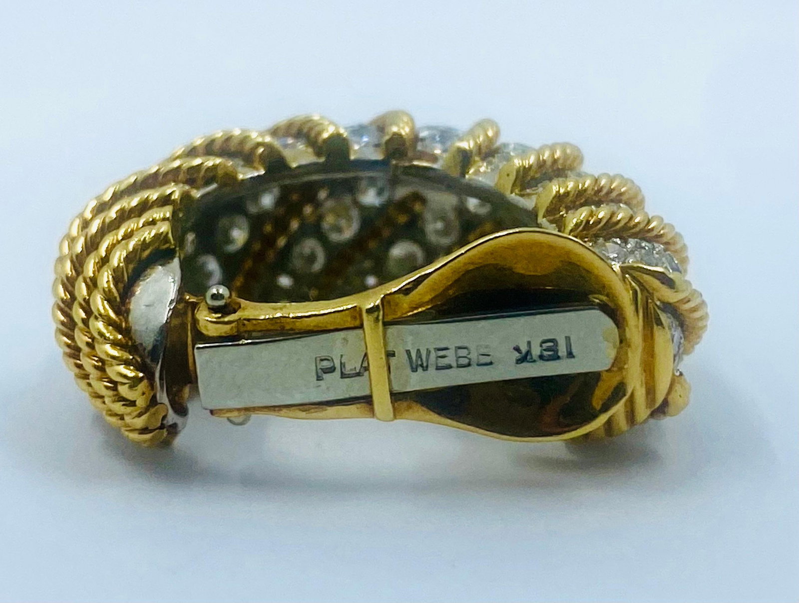 David Webb Huggie Earrings Diamond Gold - 14