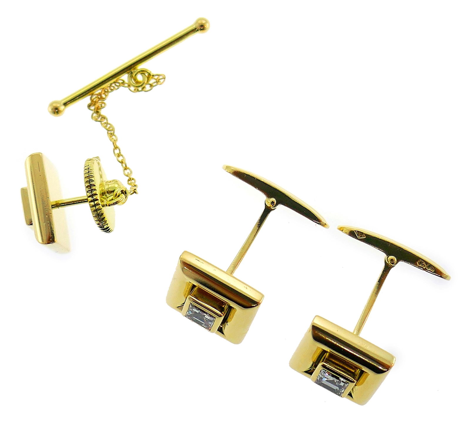 Chaumet Paris Yellow Gold Cufflinks and Stud Set with Diamond - 2
