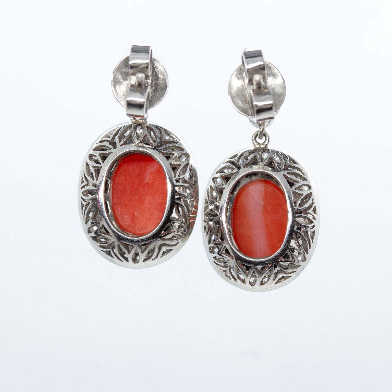 Art Deco Platinum Natural Coral, Onyx and Natural Diamond Earrings - 7