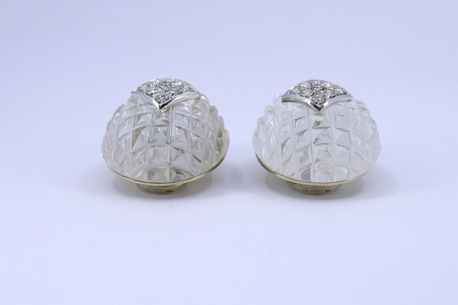 Van Cleef & Arpels Carved Crystal and Diamond Earrings clip-on - 2