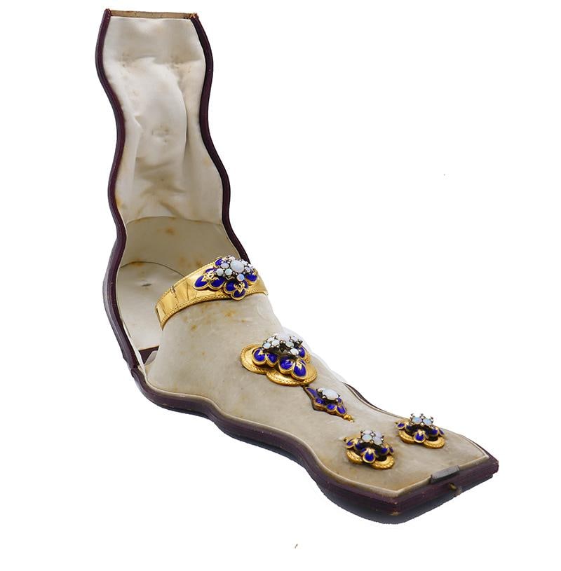 Antique French Victorian Bracelet Earrings Brooch 18k Gold by Antoine Barrière - 9