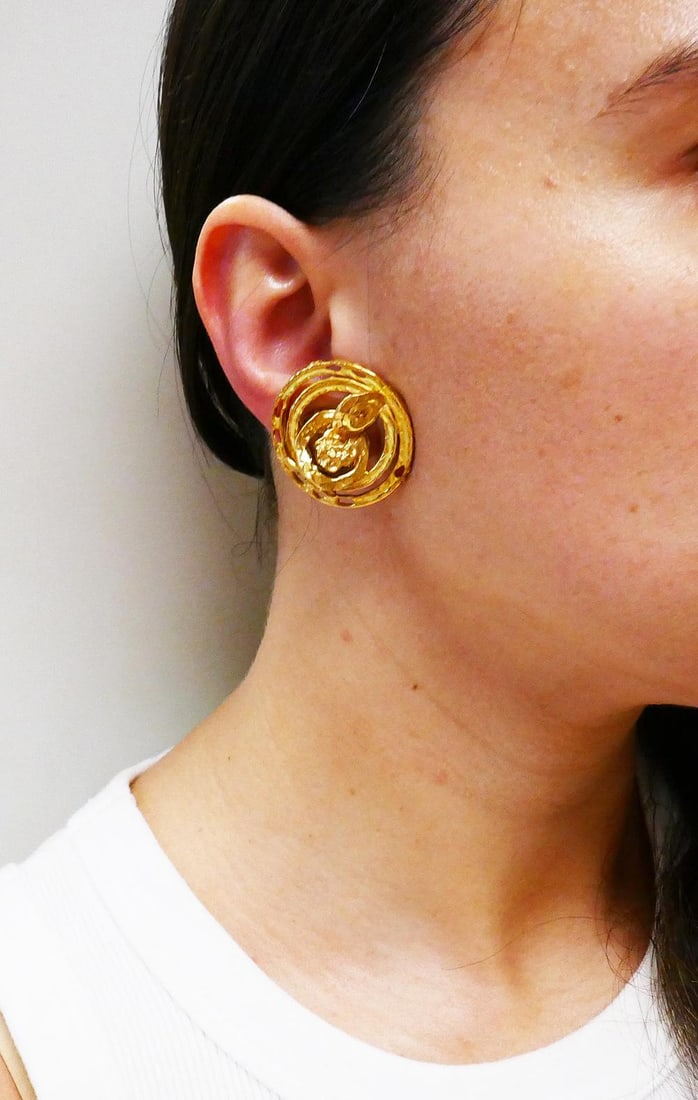 Vintage Chaumet Earrings 18k Gold Clip-on French Estate Jewelry - 2