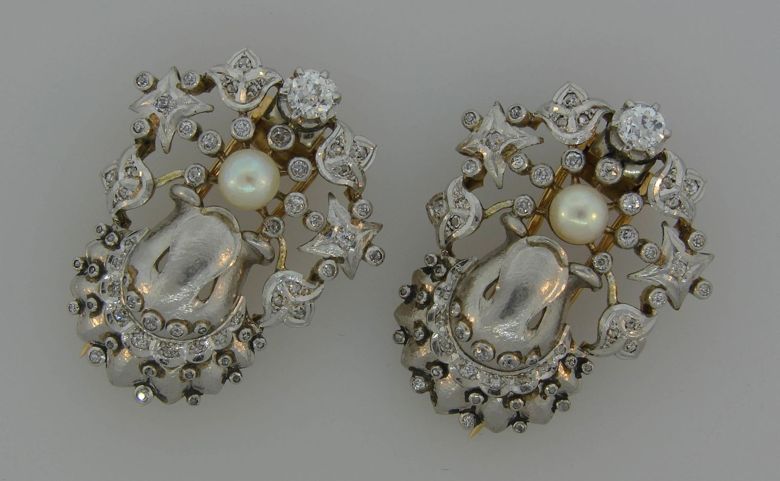 Pearl Diamond Platinum Gold Double Clip Brooch Pin, French, 1930s - 3