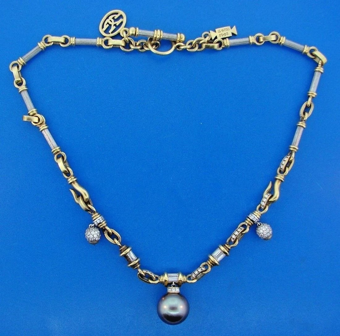 UNIQUE Jacques 18k Yellow & White Gold, Diamond & Pearl Necklace: Title: UNIQUE Jacques 18k Yellow & White Gold, Diamond & Pearl Necklace Description: DK Jacques 18k White & Yellow Gold, Diamond & Pearl Necklace · This is a must for any collector.