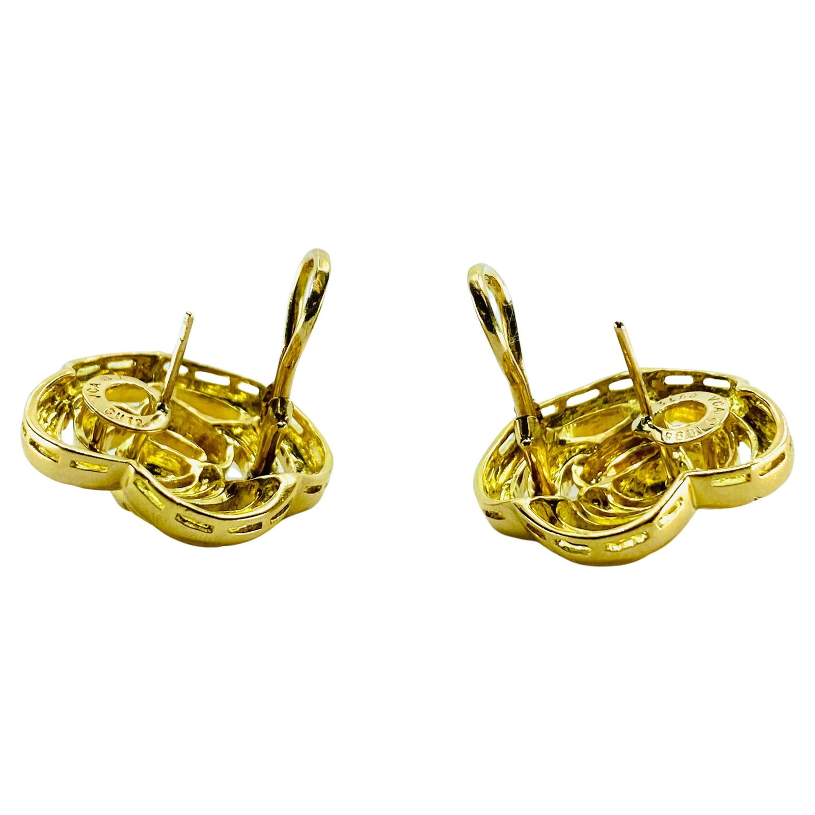 Van Cleef & Arpels Gold Diamond Camellia Earrings - 2