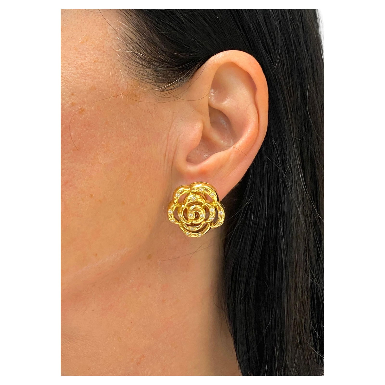 Van Cleef & Arpels Gold Diamond Camellia Earrings - 9