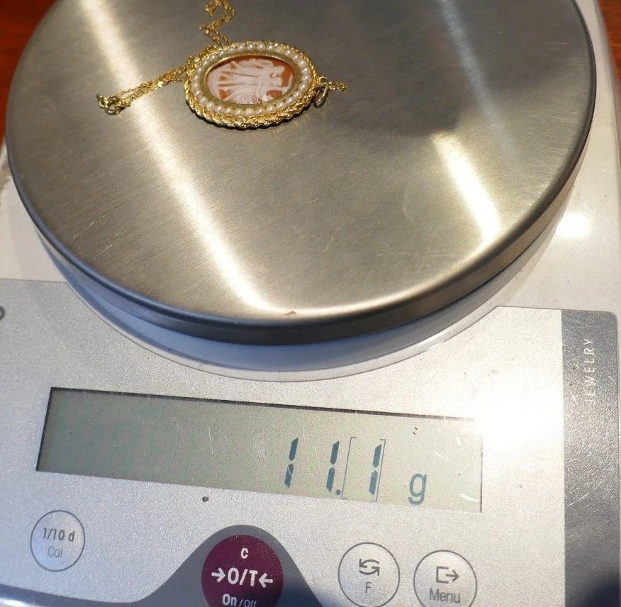 Yellow Gold Pearl Cameo Necklace - 8