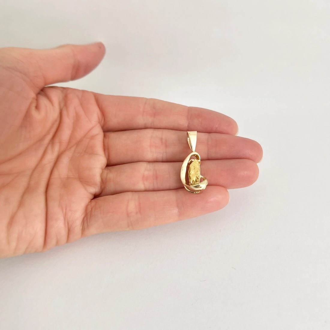 Vintage Asymmetrical Gold Nugget Charm Necklace Pendant 14K Yellow Gold, 3.43 Gr - 2