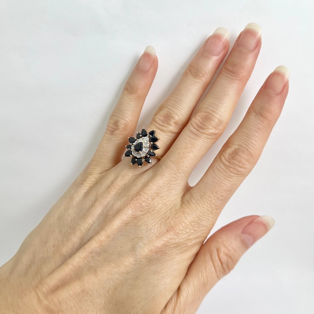 Vintage Pear Blue Sapphire Diamond Cocktail Ring 14K Yellow Gold, 4.38 Grams - 4