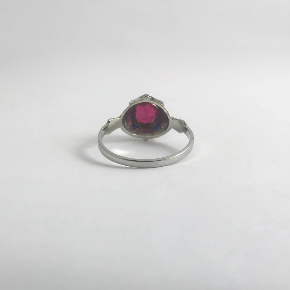 Antique Art Deco Lab-Created Ruby Blue Sapphire Ring 18K White Gold, 2.96 Grams - 10