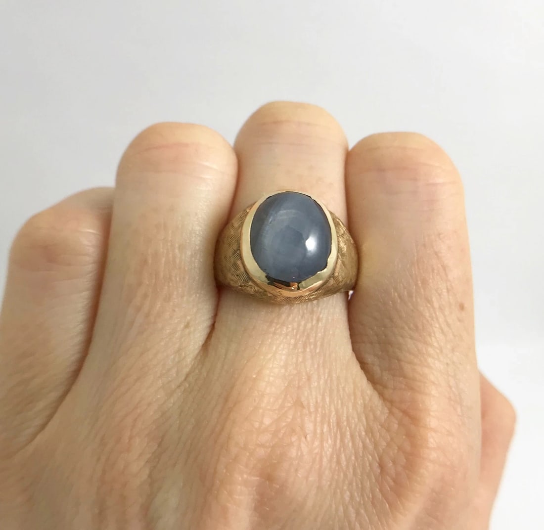 Vintage 1960's Handmade Oval Star Sapphire Ring 14K Yellow Gold, 11.95 Grams - 4