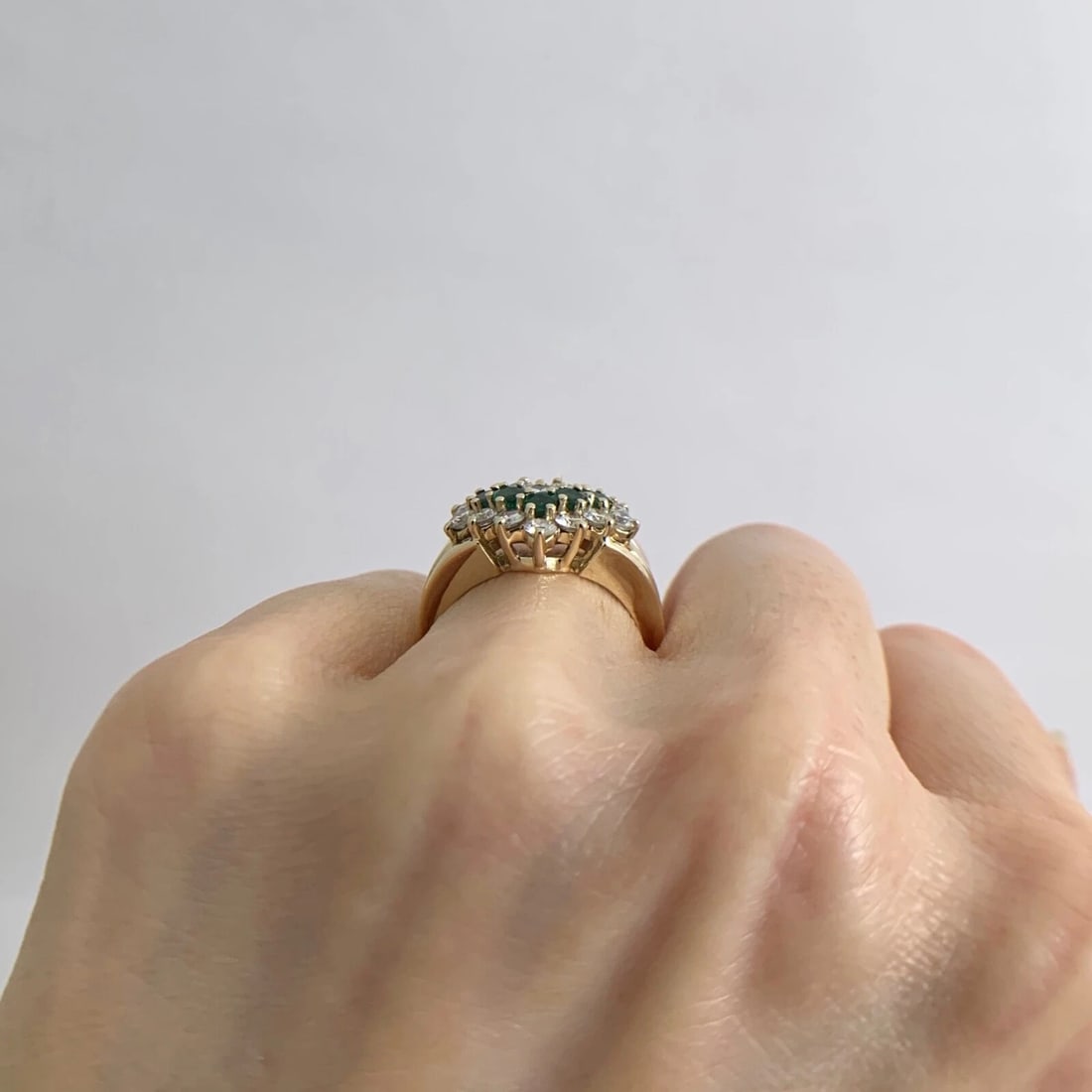 Vintage Green Emerald Diamond Chevron Statement Ring 14K Yellow Gold, 4.77 Grams - 5