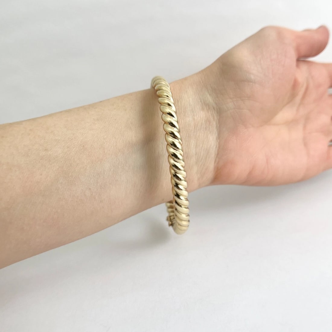 Vintage Italian Twisted Rope Bangle Bracelet 14K Yellow Gold, 32.36 Grams - 5