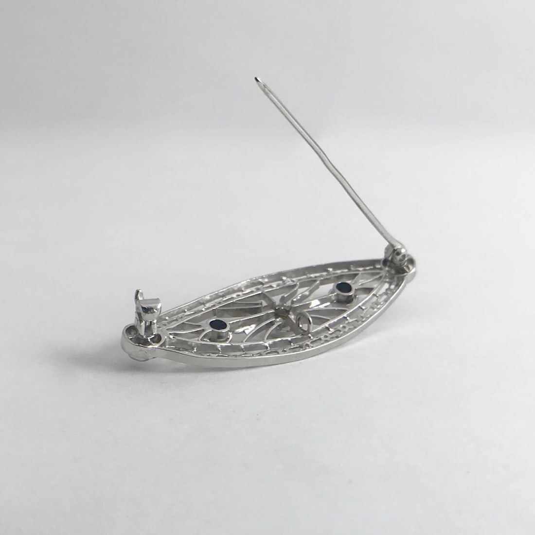 Vintage 1950's Blue Sapphire Diamond Platinum Brooch Pin, .30 CTW, 4.96 Gr - 9