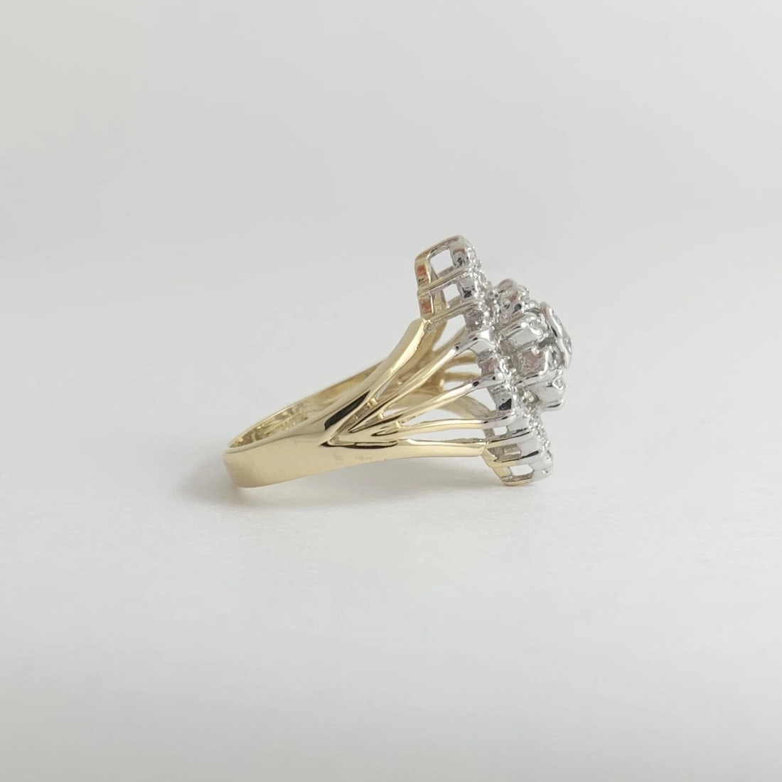 Vintage Diamond Cluster Two-Tone Statement Ring 14K Yellow White Gold, 4.18 Gram - 8