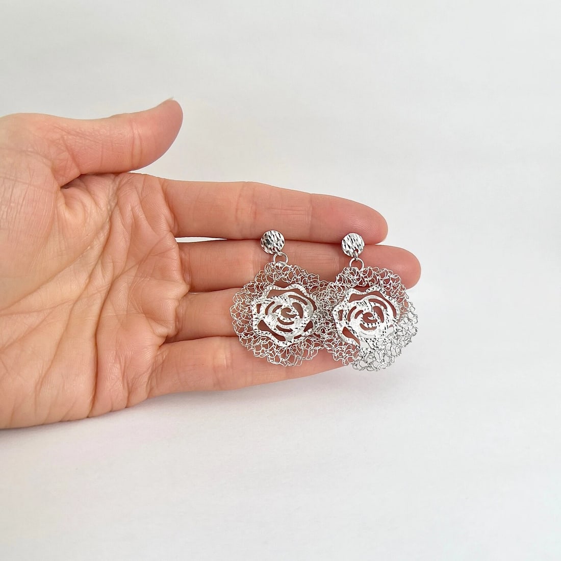 Vintage Italian Round Filigree Dangle Drop Earrings 14K White Gold, 4.51 Grams - 4