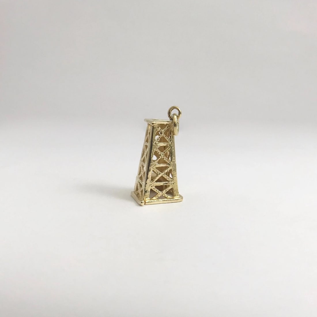Vintage Oil Rig Tower Bracelet Charm Necklace Pendant 18K Yellow Gold, 3.59 Gram - 9