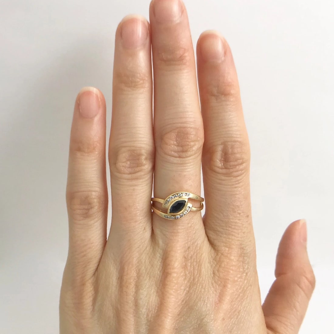 Vintage Marquise Dark Blue Sapphire Diamond Ring 14K Yellow Gold, 2.8 Grams - 2