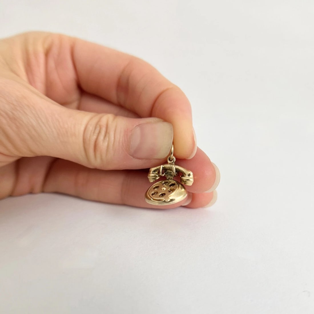 Vintage 1950's Rotary Telephone Movable Charm 14K Yellow Gold, 2.32 Grams - 3