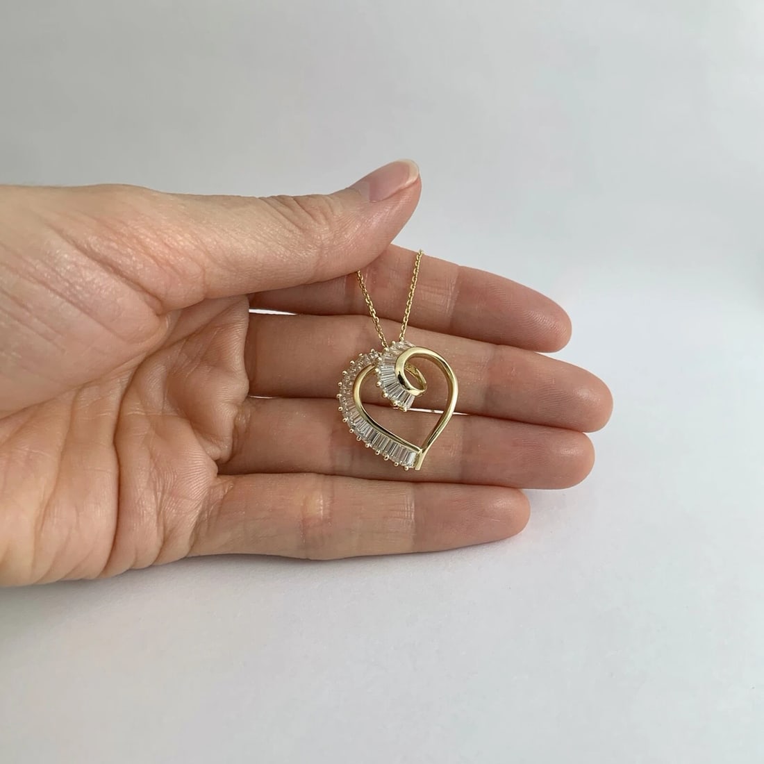 Vintage CZ Cubic Zirconia Open Heart Pendant Necklace 14K Yellow Gold, 5.08 Gram - 3