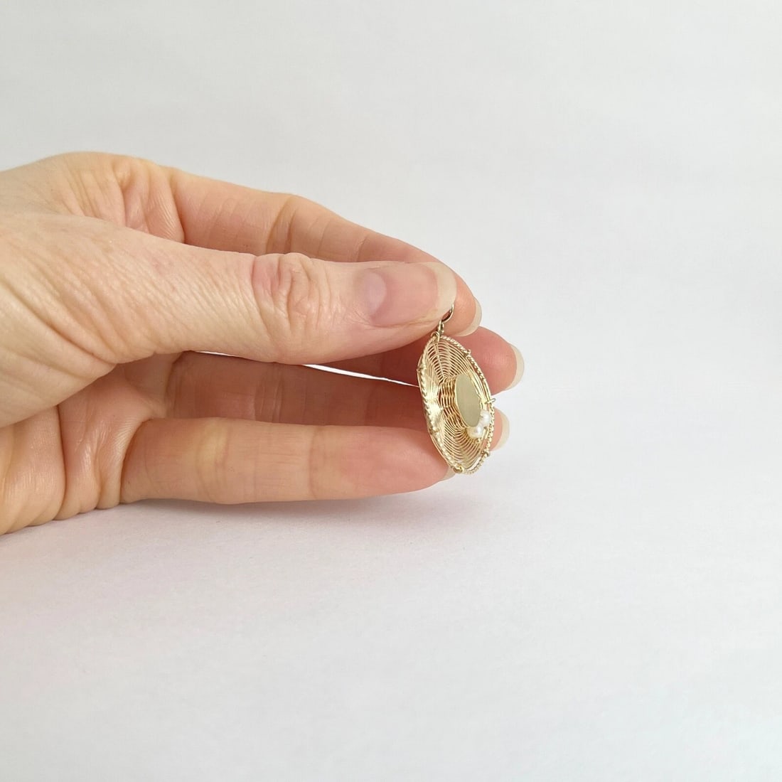 Vintage 1960's Pearl Hat Pendant Charm 14K Yellow Gold, 2.05 Grams - 3