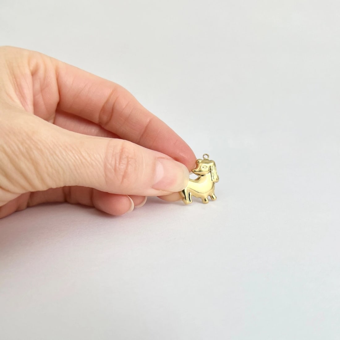 Vintage Puppy Dog Animal Charm Pendant 18K Yellow Gold, 1.14 Grams - 2