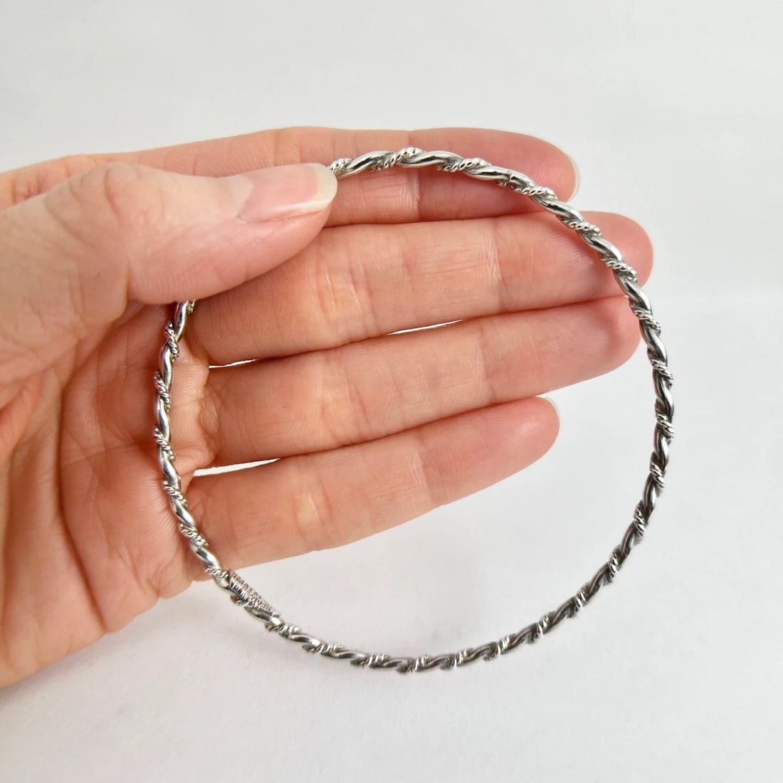 Vintage Twisted Bangle Bracelet Sterling Silver, 8.25 Inches, 9.20 Grams - 3