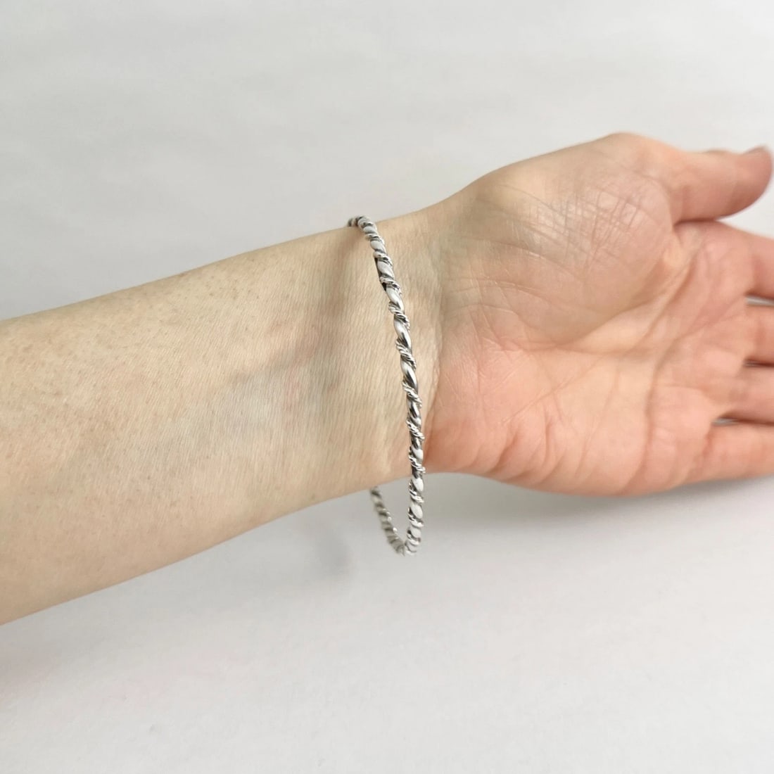 Vintage Twisted Bangle Bracelet Sterling Silver, 8.25 Inches, 9.20 Grams - 6