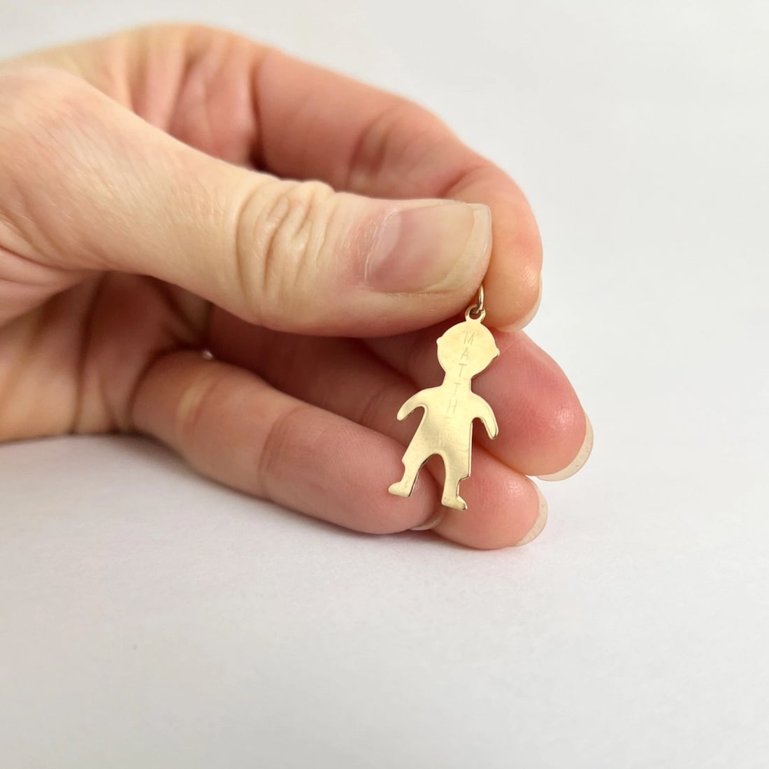 Vintage 1980's Matthew Boy Name Charm Pendant 14K Yellow Gold, .35 Grams - 2