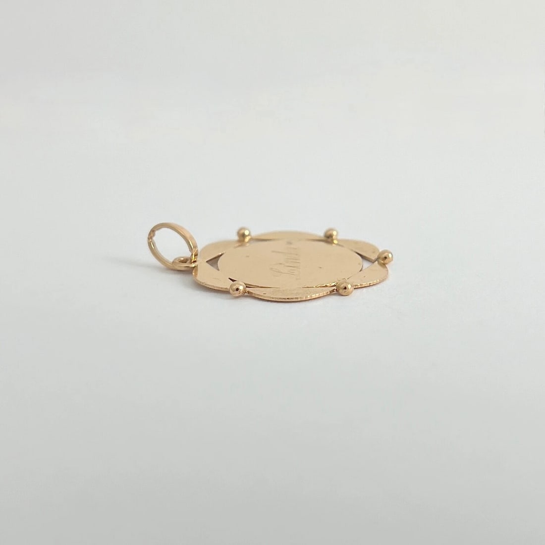 Vintage Linda Scalloped Name Disc Pendant Charm 18K Rose Gold, 2.39 Grams - 6