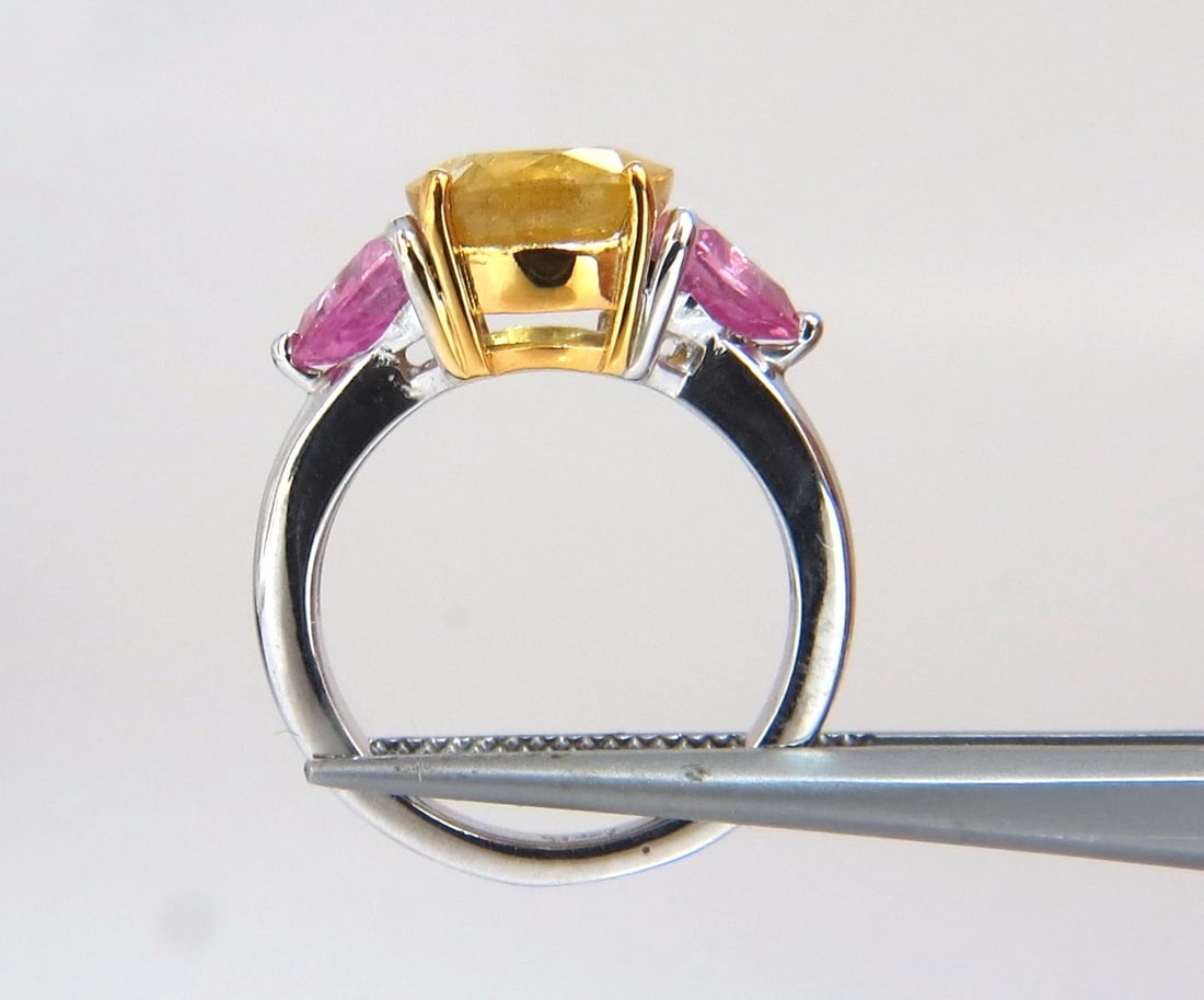 6.55ct Natural yellow sapphire ring 14kt.+ - 4