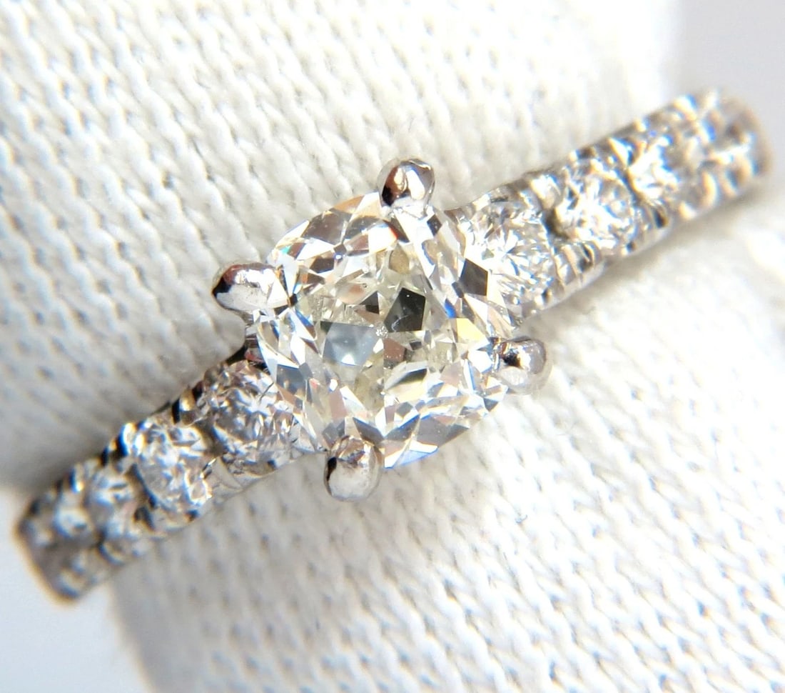 GIA 1.71ct. Cushion cut natural diamond ring platinum i/vs**: Title: GIA 1.71ct. Cushion cut natural diamond ring platinum i/vs** Description: GIA 1.01ct cushion cut diamond ring. I-color vs-2 clarity Report Id: 2145776879 Please see attached photo for report. .