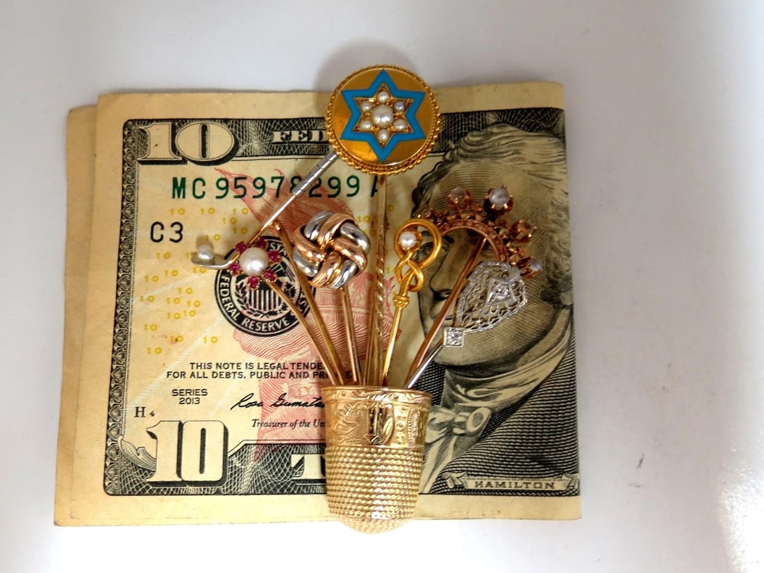 14kt Vintage Seamstress Thimble collection Pin** - 7